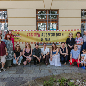 Gruppenbild mit Frauenministerin Eva-Maria Holzleitner, SPÖ-Landesfrauenvorsitzender Renate Heitz und Landesfrauengeschäftsführerin Anna Portenkirchner