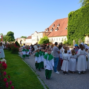 vor dem Einzug                        