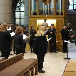 Frauenchor des Konservatoriums für Kirchenmusik der Diözese Linz (Leitung: Carolin Landschützer)