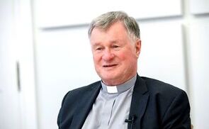 Bischof Manfred Scheuer beim Interview anlässlich seines 70. Geburtstags