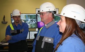 Bischof Manfred Scheuer zu Besuch in der voestalpine